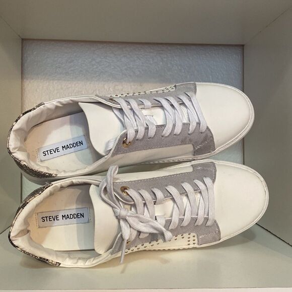 Steve Madden Bianka Sneakers Womens 10M White Studded Streetwear Minimalist - Picture 5 of 14